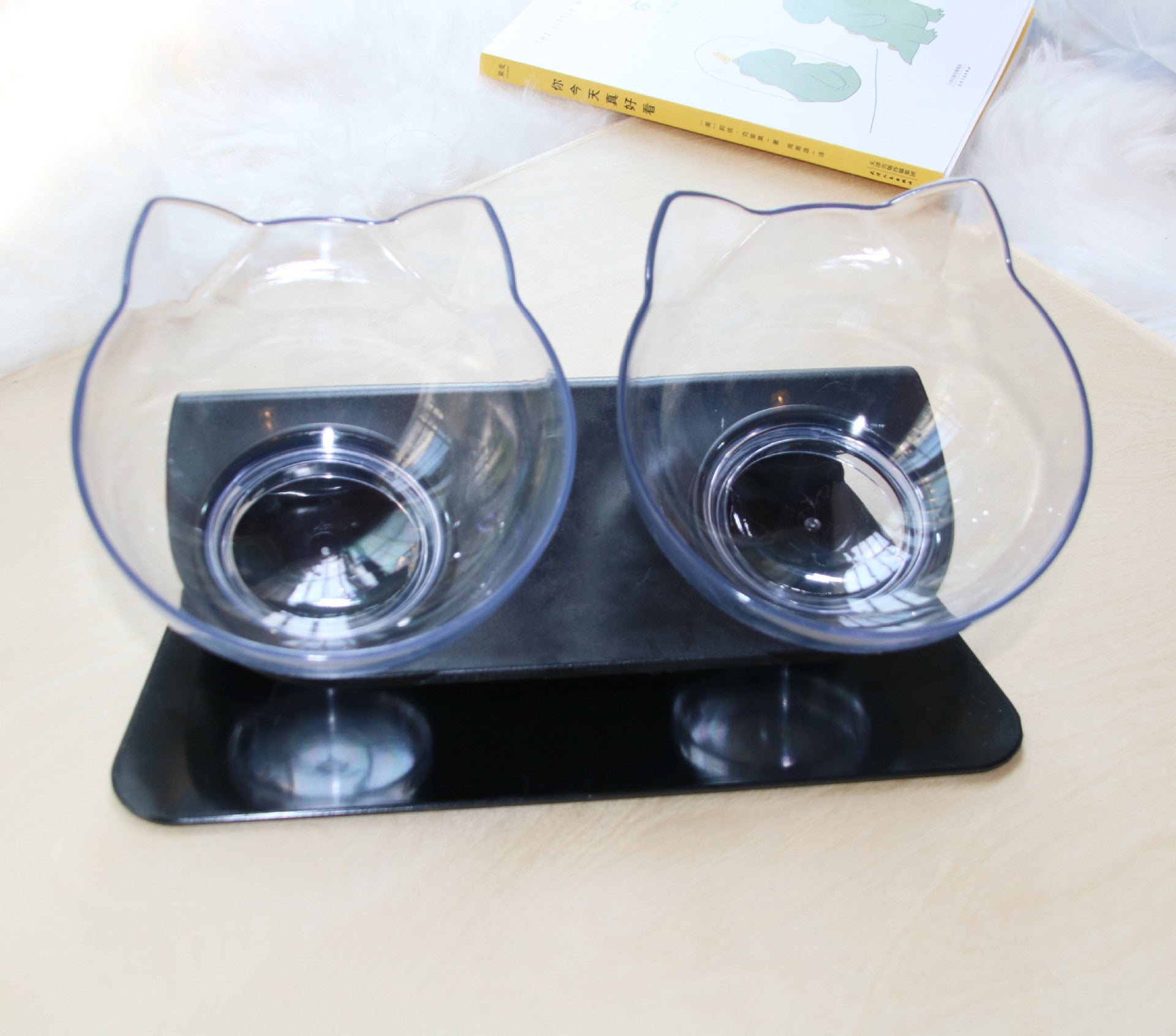 Diagonal Elevated Feeding Bowl Designed to Protect Cervical Vertebra for Cats Pets Possessions