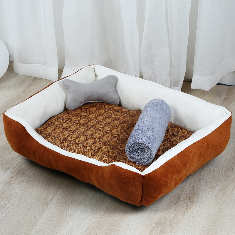 Large Comfortable Bed with (optional) Pillows for Cats & Dogs Pets Possessions