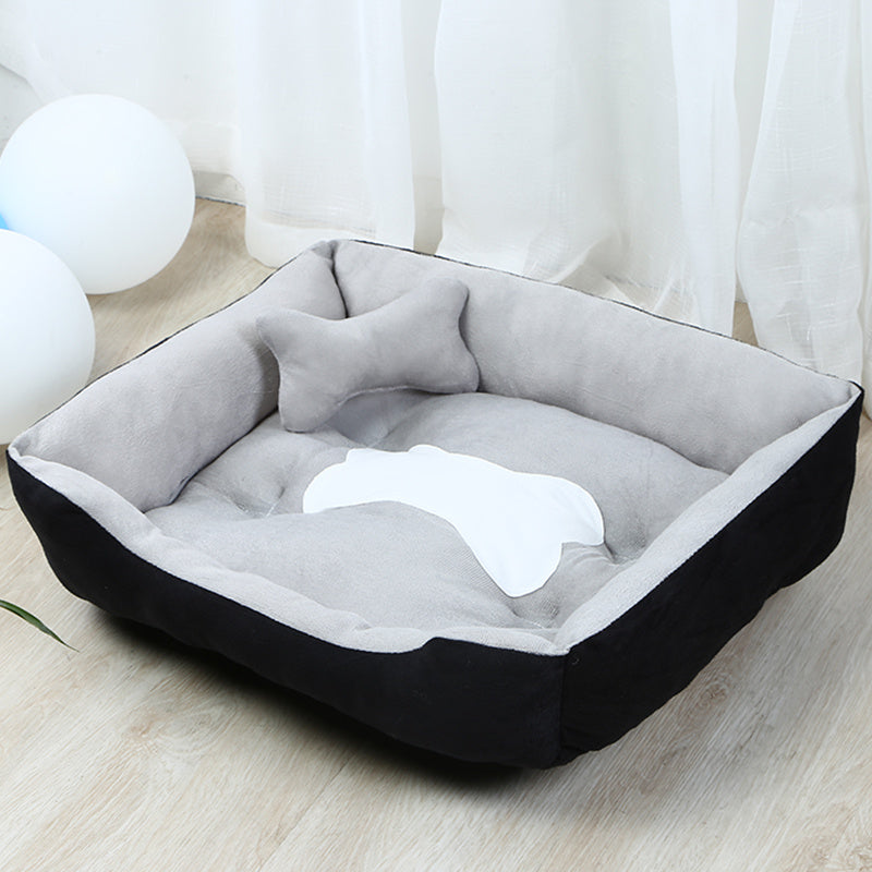 Large Comfortable Bed with (optional) Pillows for Cats & Dogs Pets Possessions