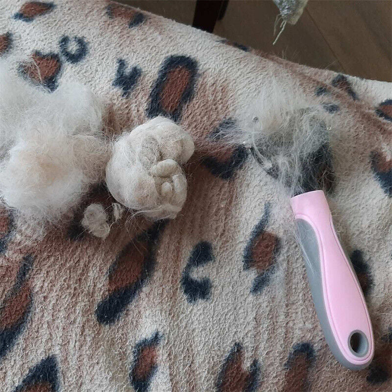 2-Sided De-shedding Fur Remover Rake Comb for Cats & Dogs Pets Possessions