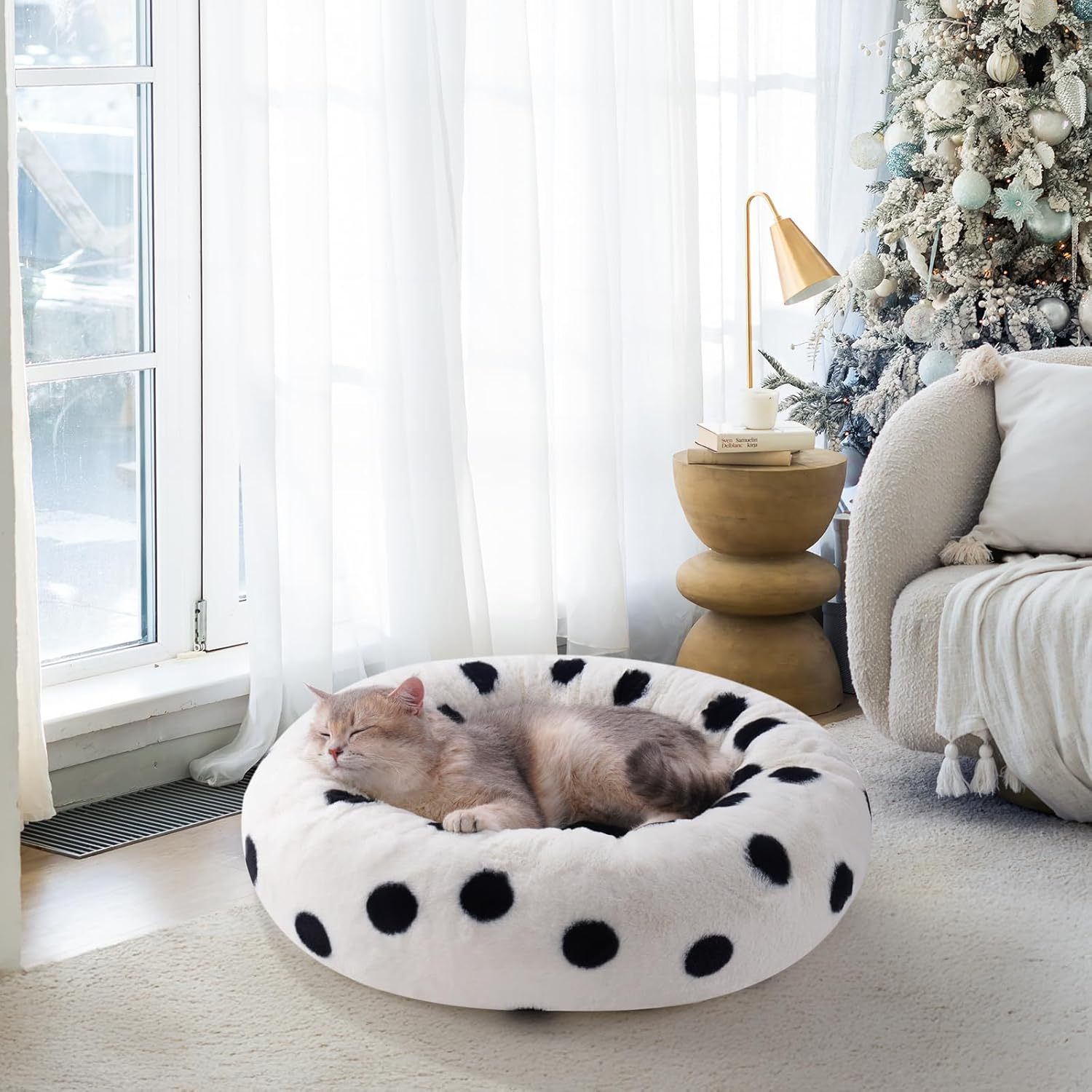 MEWOOFUN Artsy Plush 23” Round Polkadot Washable Pet Bed for Small Dogs & Cats Pets Possessions