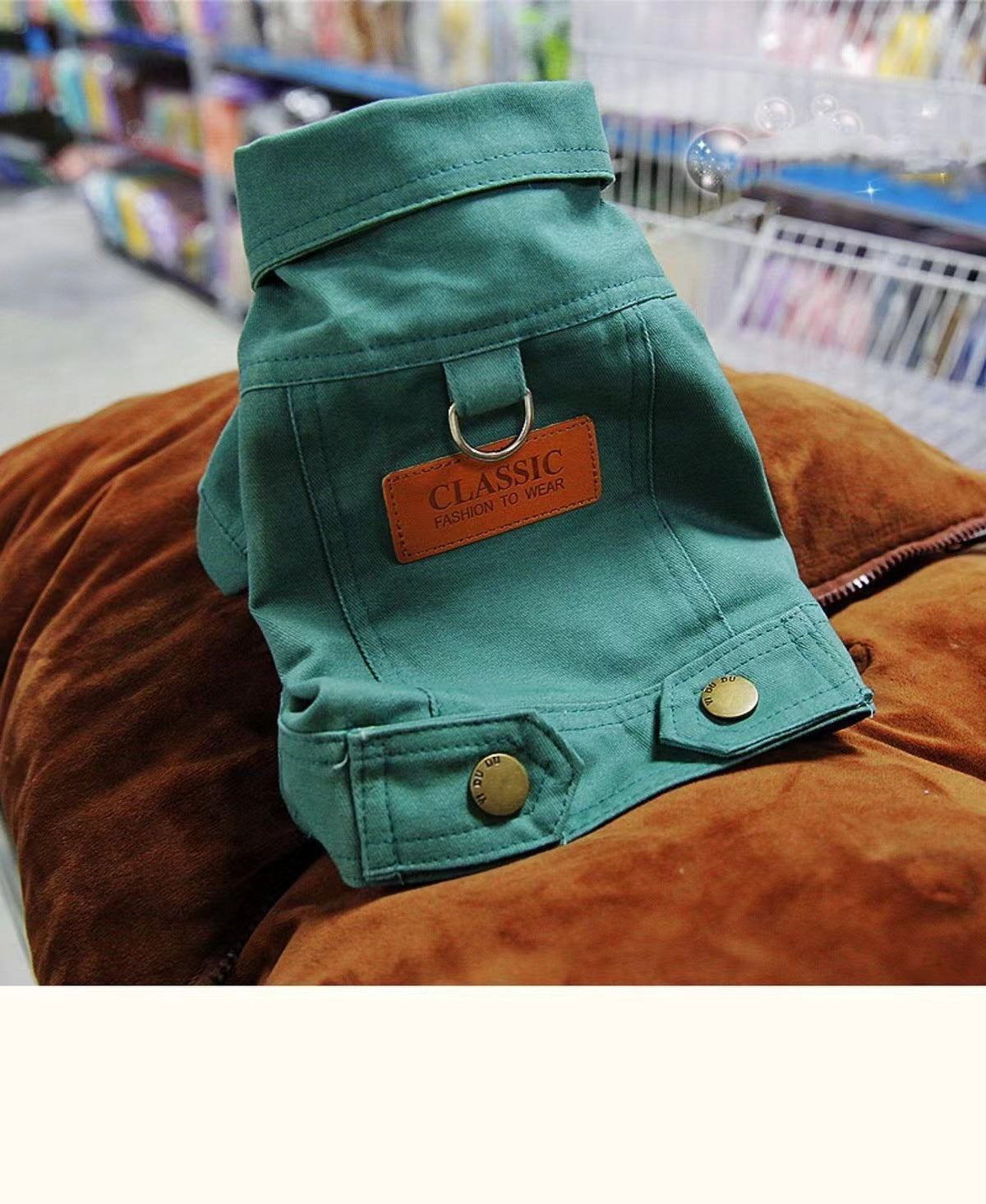 Stylish Denim Vest with Leash Connector – Perfect Fall Jacket for Cats & Dogs Pets Possessions LLC