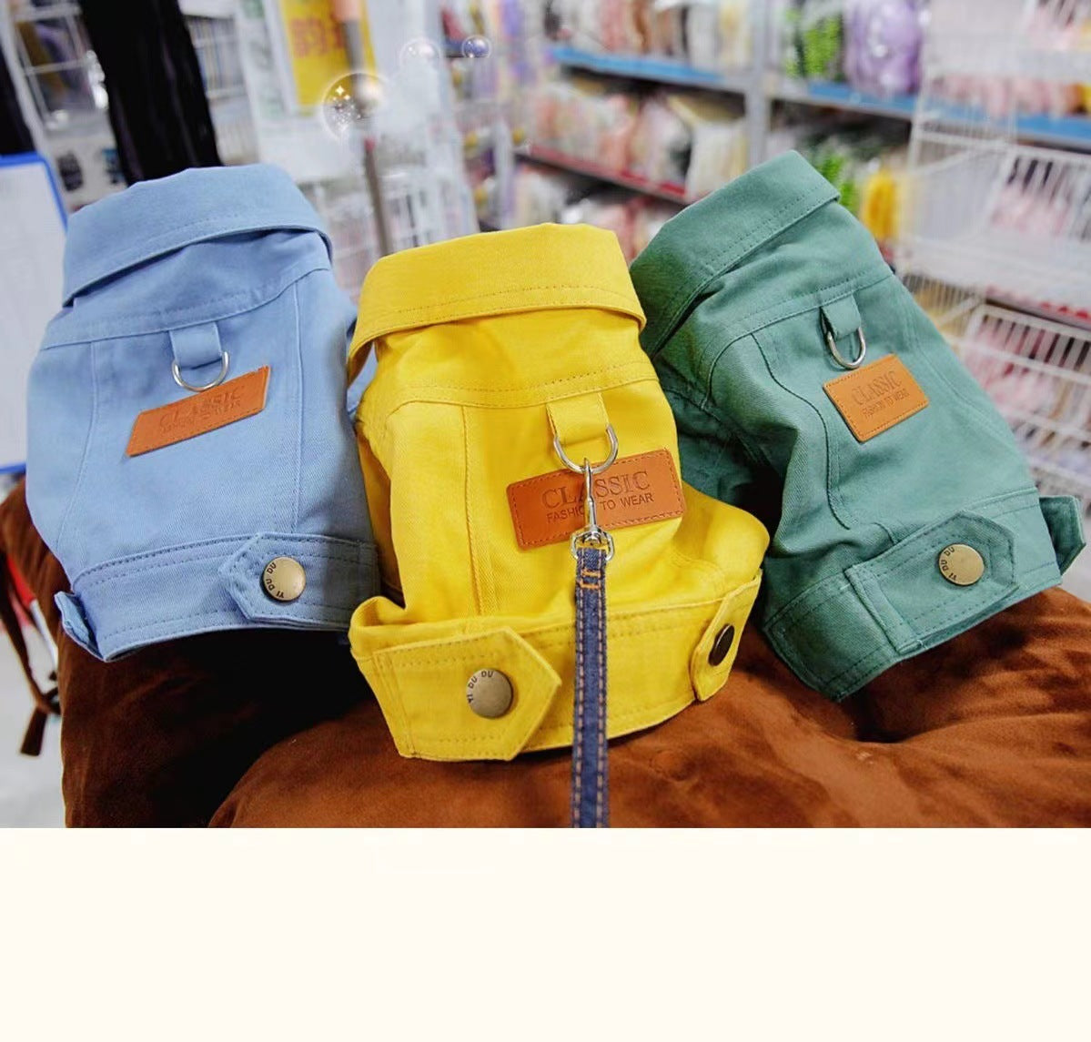 Stylish Denim Vest with Leash Connector – Perfect Fall Jacket for Cats & Dogs Pets Possessions LLC